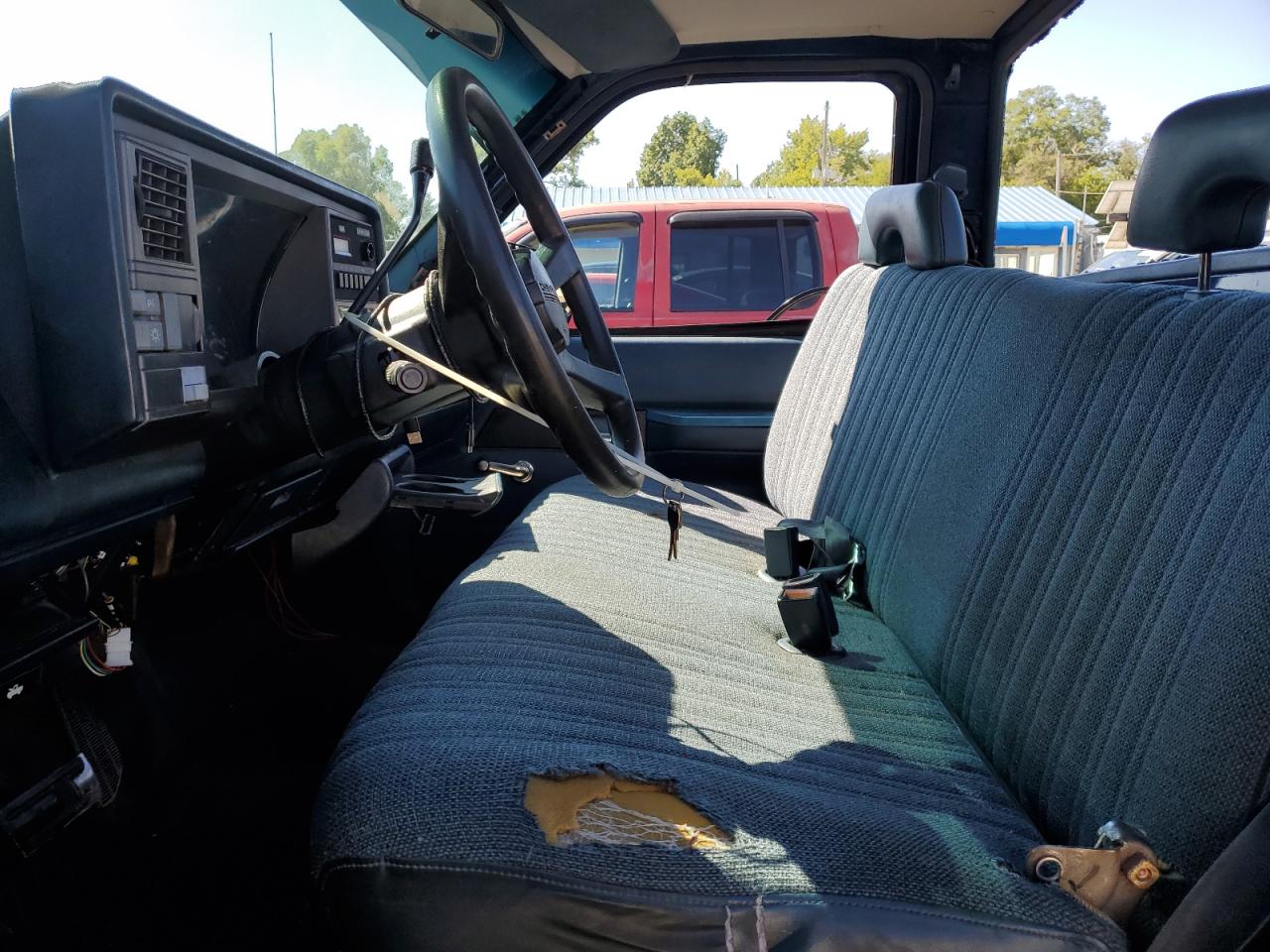 1994 Chevrolet Gmt-400 C1500 VIN: 1GCEC14ZXRZ174937 Lot: 80913115