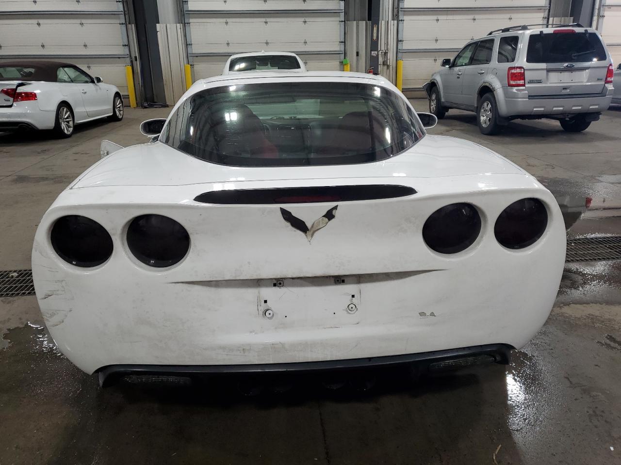 2005 Chevrolet Corvette VIN: 1G1YY24U555101574 Lot: 84629005