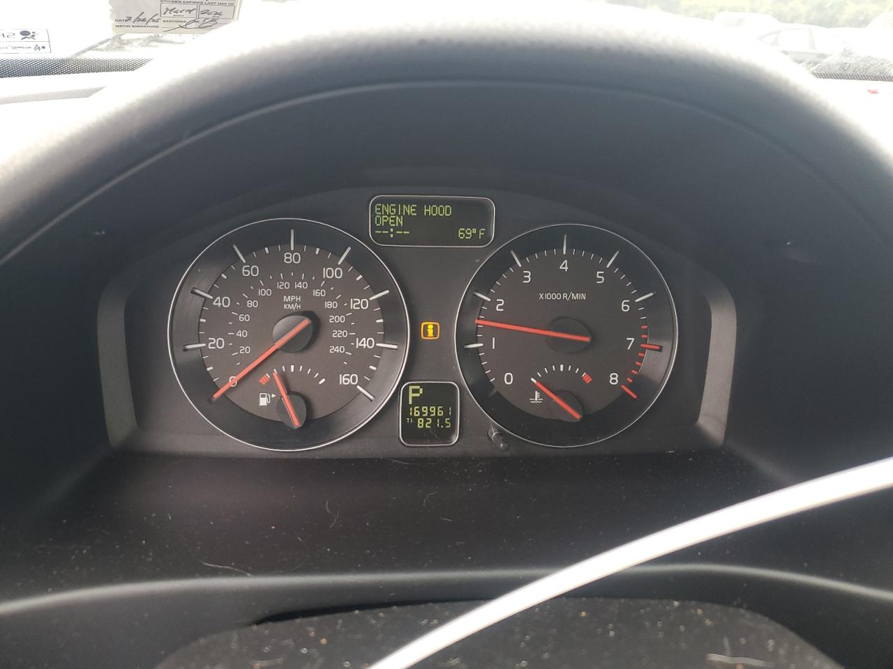 2011 Volvo S40 T5 VIN: YV1672MS4B2550266 Lot: 84420905