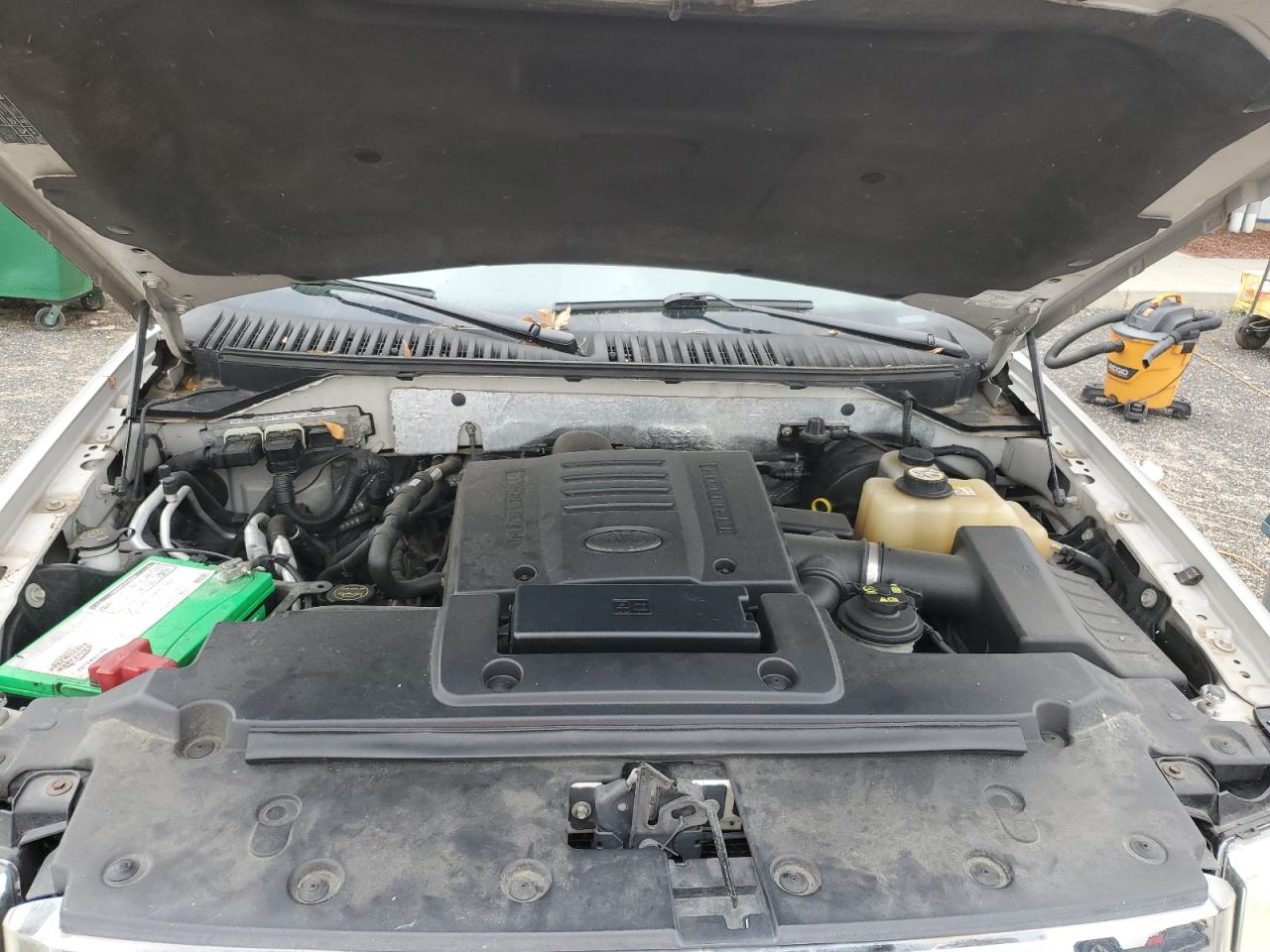 2007 Ford Expedition Xlt VIN: 1FMFU16577LA76553 Lot: 81336675