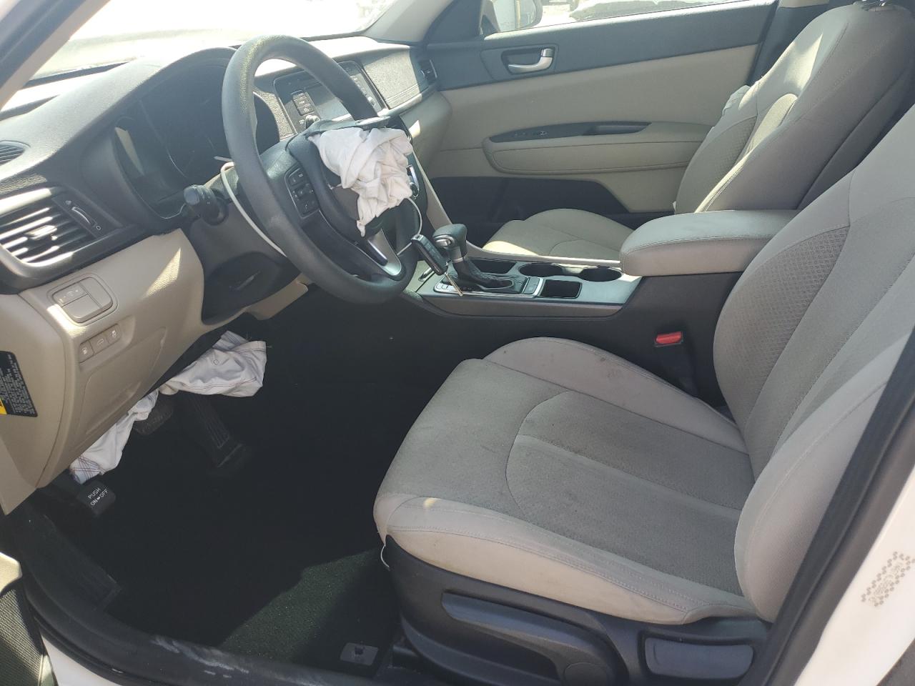 2016 Kia Optima Lx VIN: KNAGT4L39G5086745 Lot: 80103405