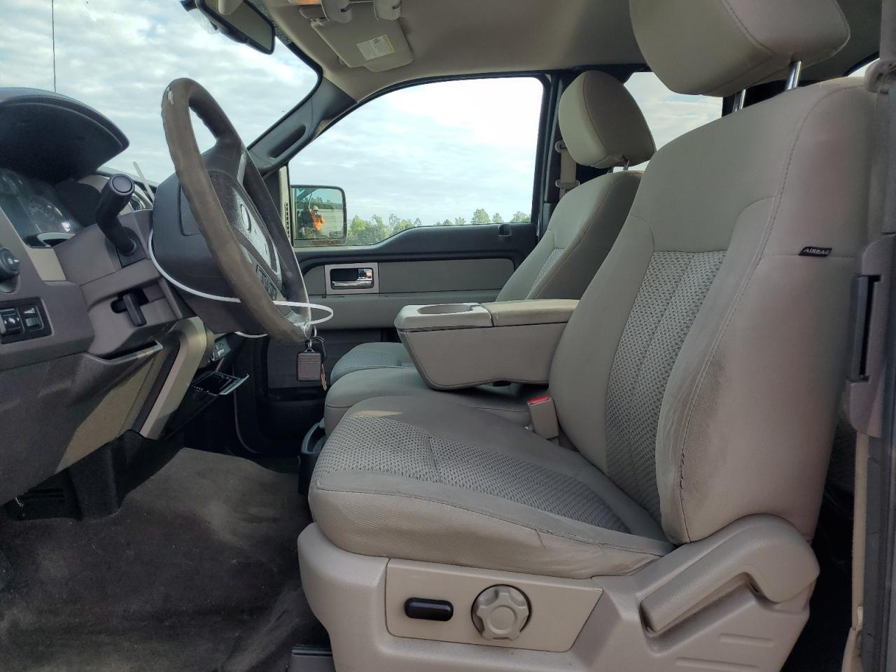 2009 Ford F150 Super Cab VIN: 1FTPX14V09KB75744 Lot: 71989105