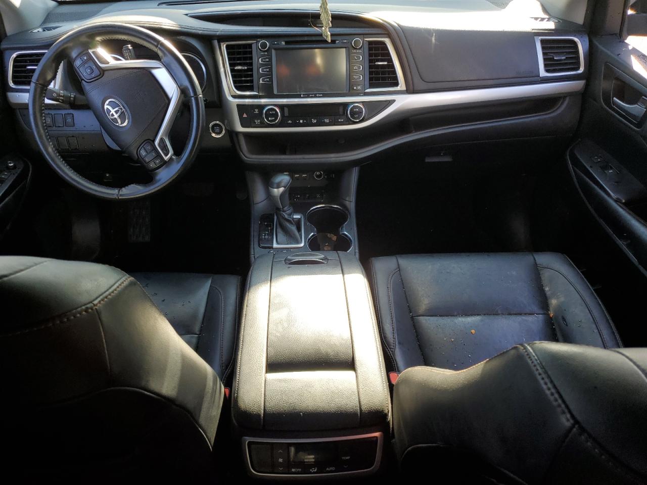 2019 Toyota Highlander Se VIN: 5TDJZRFH9KS706671 Lot: 81018245