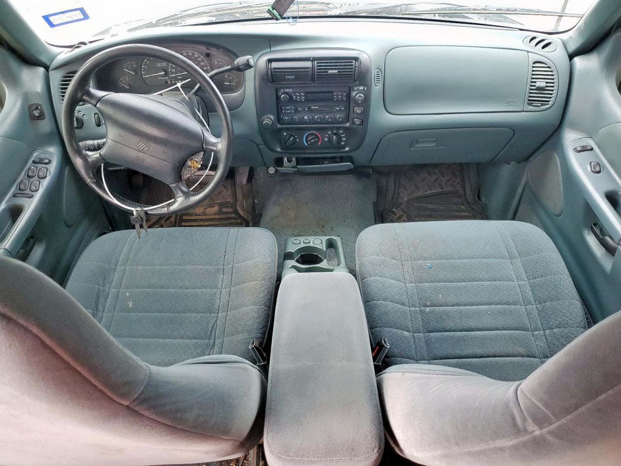 1997 Mercury Mountaineer VIN: 4M2DU55P7VUJ12782 Lot: 81445385