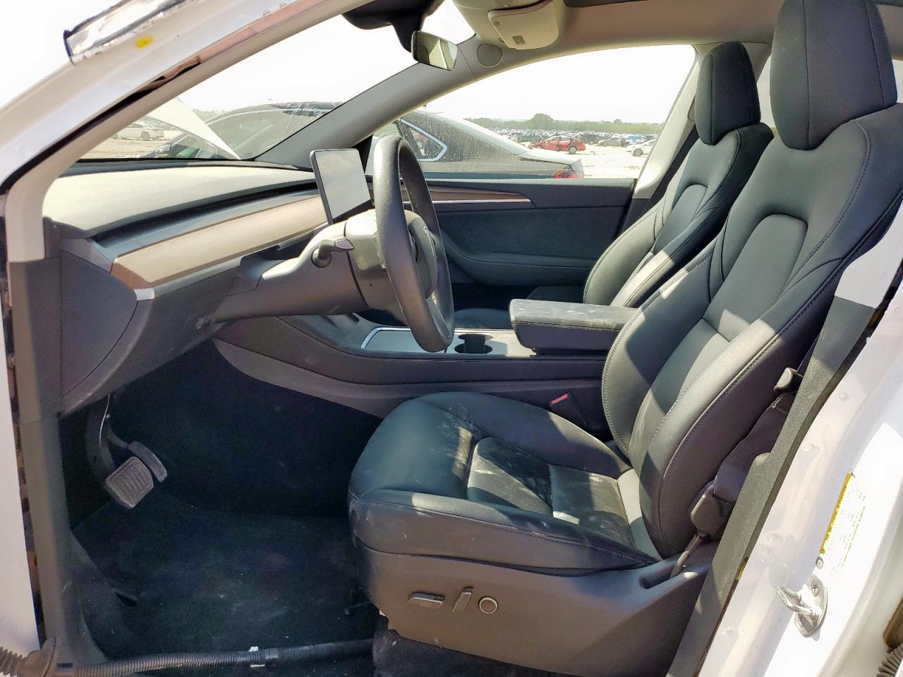 2025 Tesla Model Y VIN: 7SAYGDEE5SF308850 Lot: 80363945