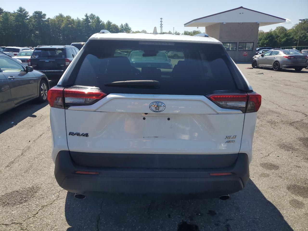 2021 Toyota Rav4 Xle VIN: 2T3P1RFV0MC158103 Lot: 81046565