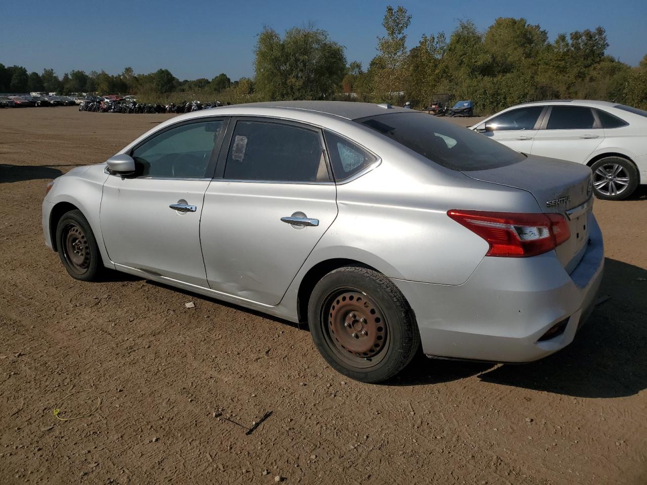 car-image car-image