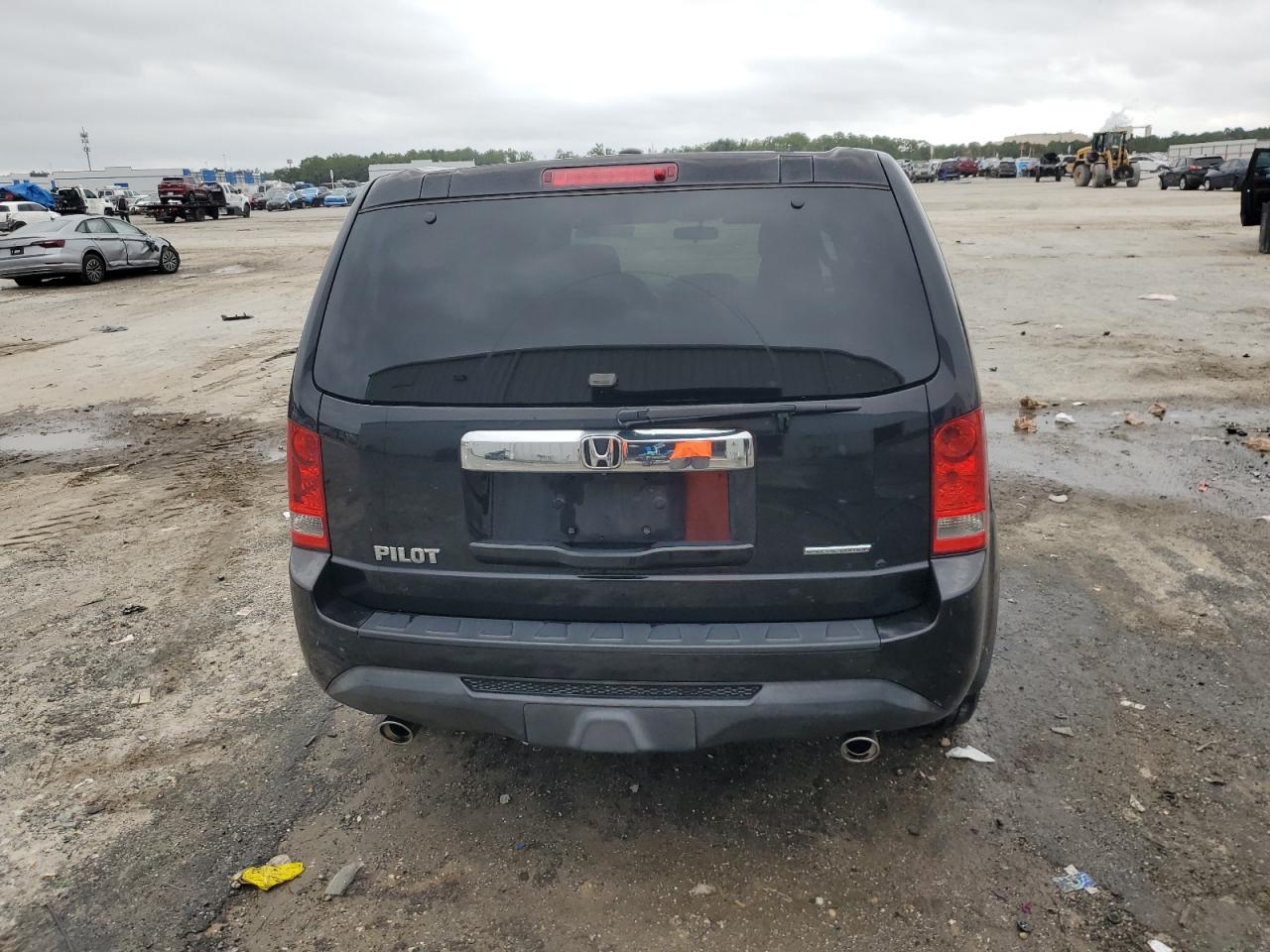 2015 Honda Pilot Se VIN: 5FNYF3H3XFB012989 Lot: 82027425