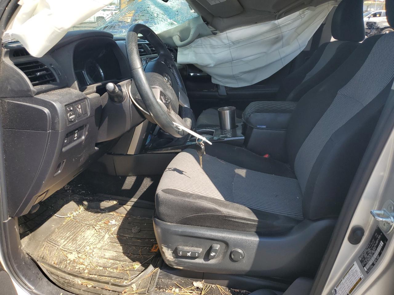 2019 Toyota 4Runner Sr5/Sr5 Premium VIN: JTEBU5JR5K5636213 Lot: 80295385