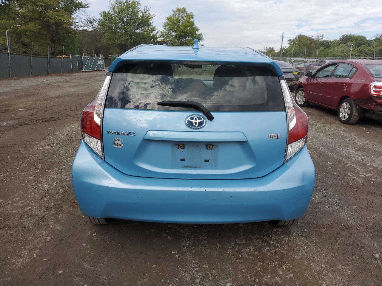 2016 Toyota Prius C VIN: JTDKDTB31G1590462 Lot: 84227095