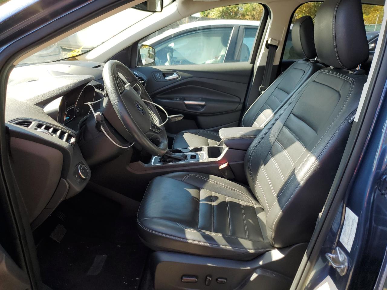 2018 Ford Escape Titanium VIN: 1FMCU9J92JUC21608 Lot: 71928365