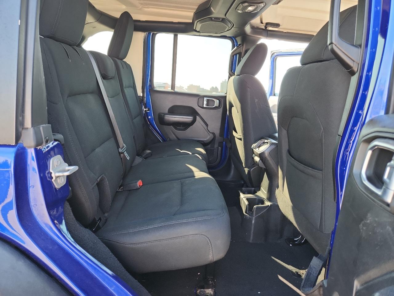 2018 Jeep Wrangler Unlimited Sport VIN: 1C4HJXDN5JW197194 Lot: 80848565