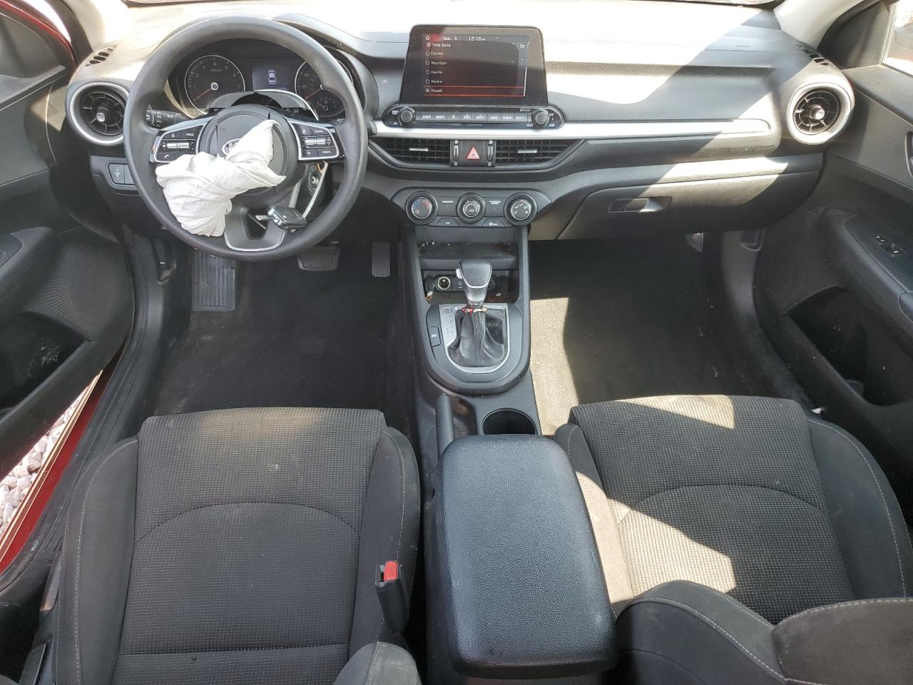 2020 Kia Forte Fe VIN: 3KPF24AD8LE201217 Lot: 71875165