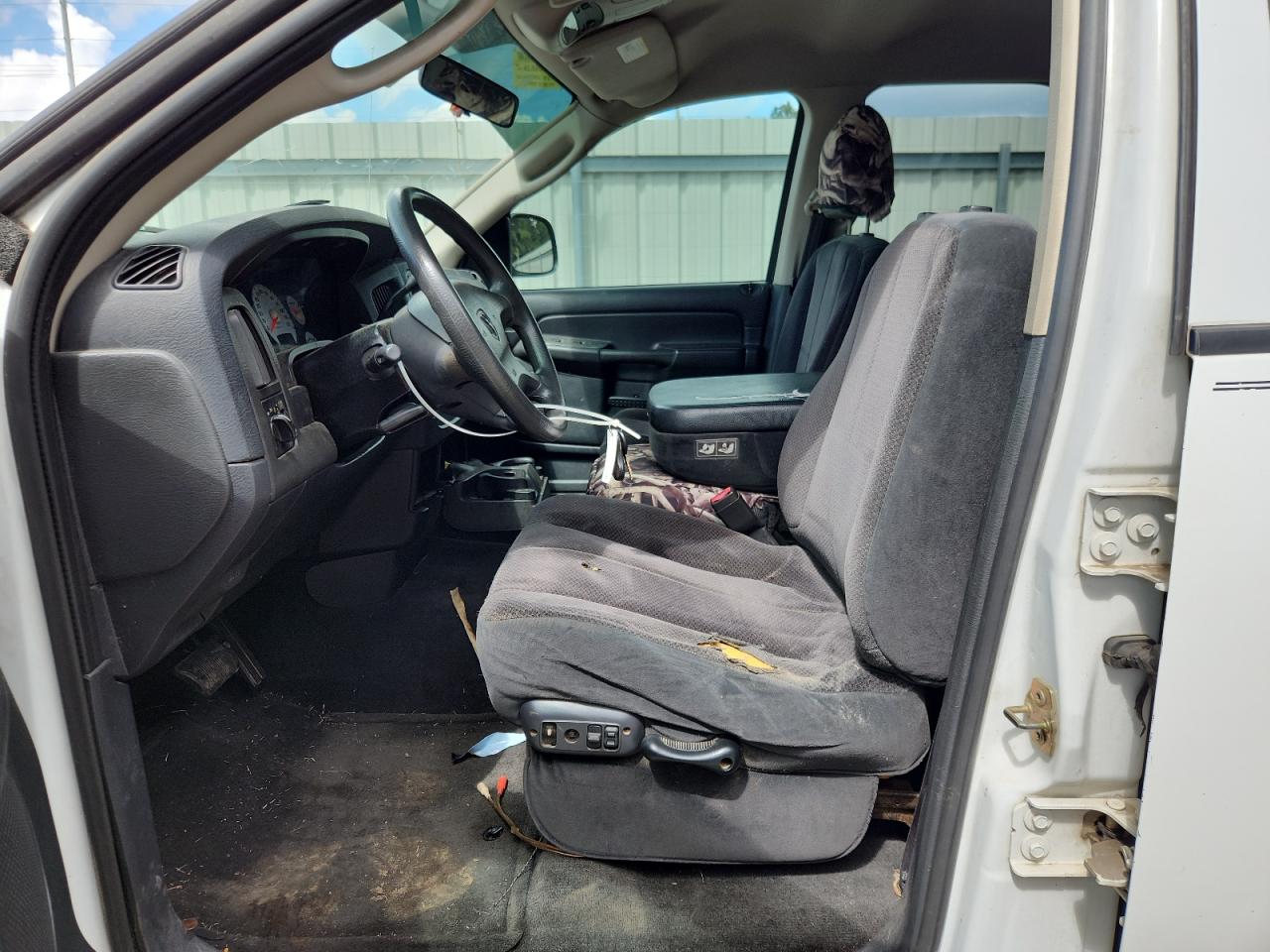 2003 Dodge Ram 1500 St VIN: 1D7HA18N63J622709 Lot: 82082925