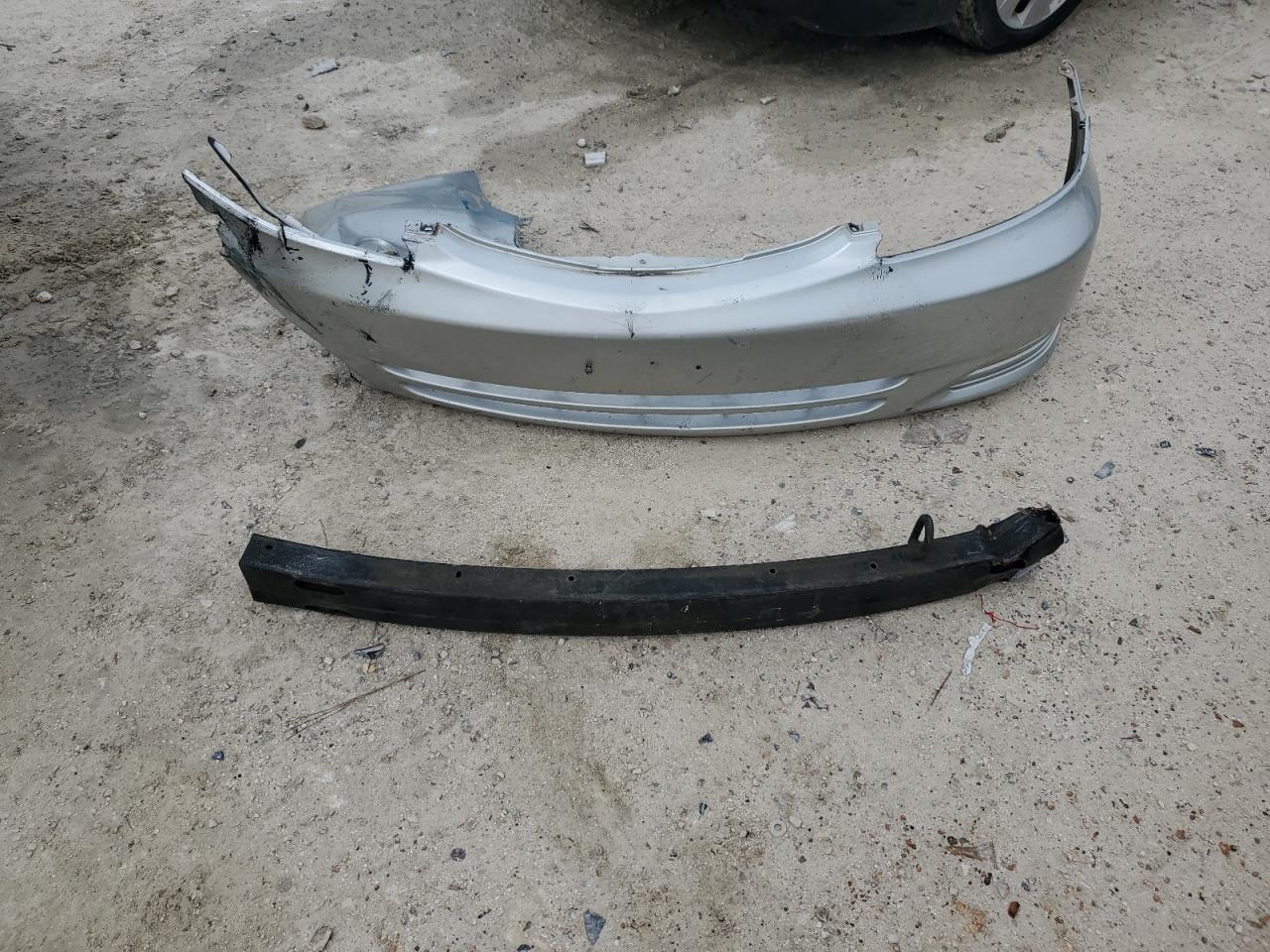 2004 Toyota Camry Le VIN: 4T1BF32K34U081013 Lot: 84744375