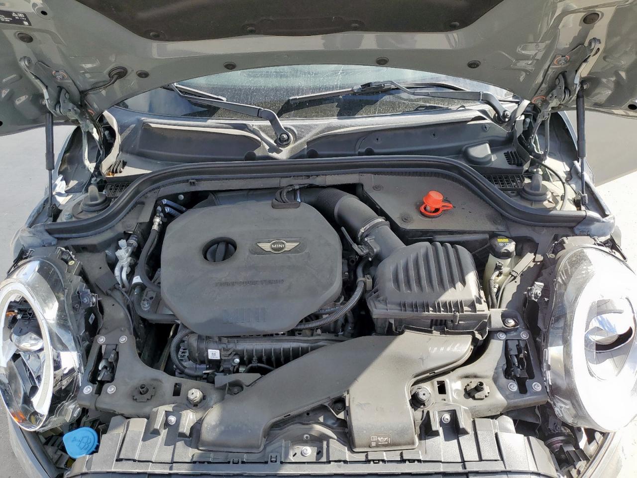 2018 Mini Cooper VIN: WMWXU1C50J2F81120 Lot: 83826265