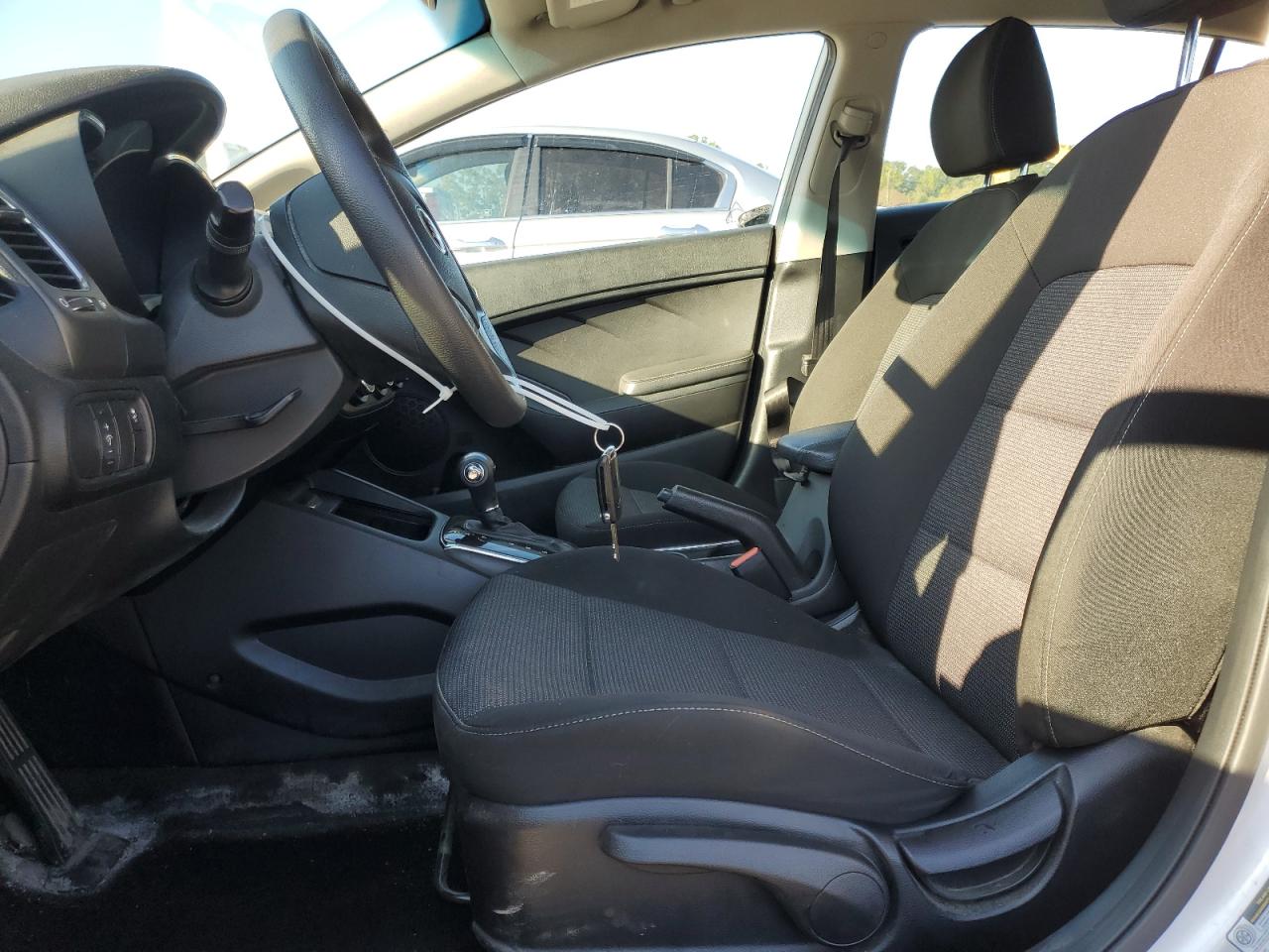 2017 Kia Forte Lx VIN: KNAFK5A87H5725452 Lot: 71148455