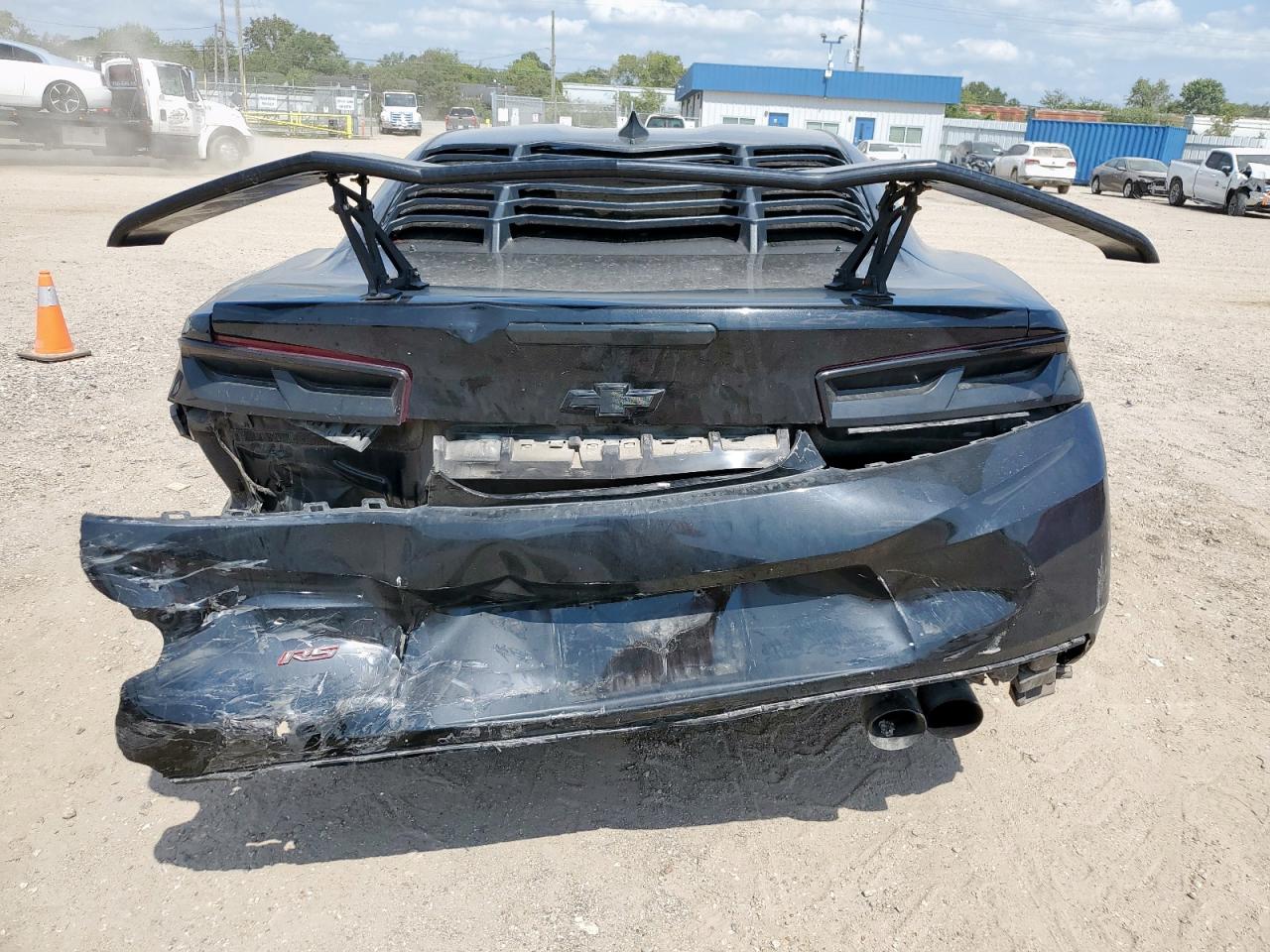 2017 Chevrolet Camaro Ls VIN: 1G1FA1RX8H0174092 Lot: 71665495