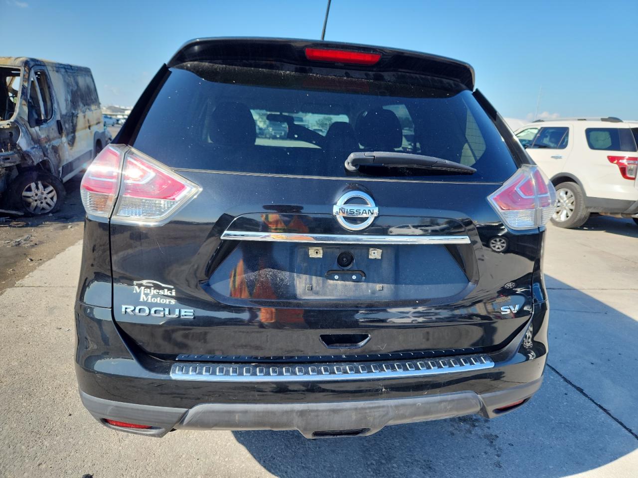 2016 Nissan Rogue S VIN: 5N1AT2MT2GC860658 Lot: 84041035