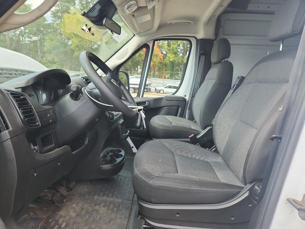 2024 Ram Promaster 2500 2500 High VIN: 3C6LRVDG1RE133711 Lot: 81678465