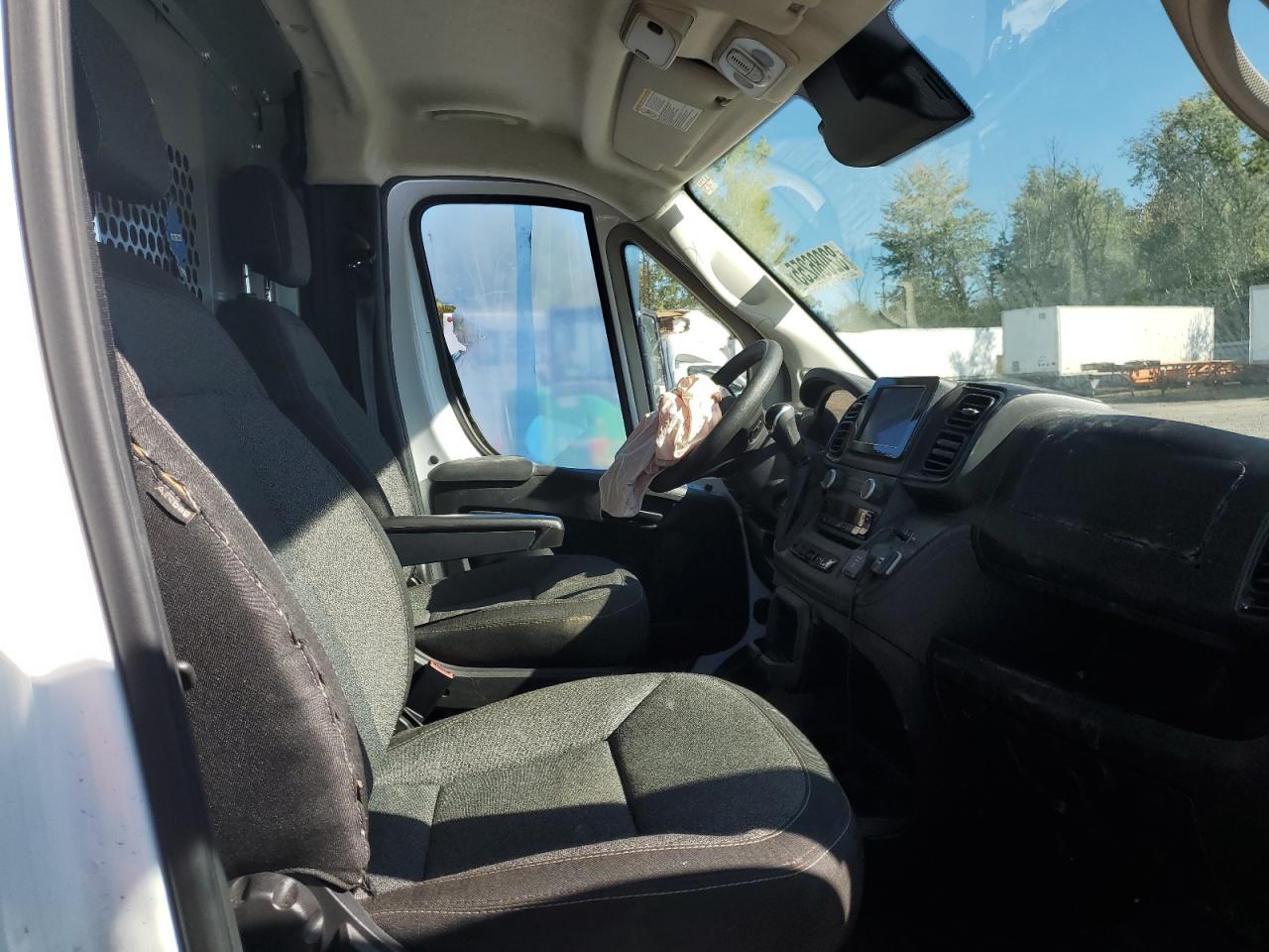 2024 Ram Promaster 2500 2500 High VIN: 3C6LRVDG0RE129813 Lot: 82086255