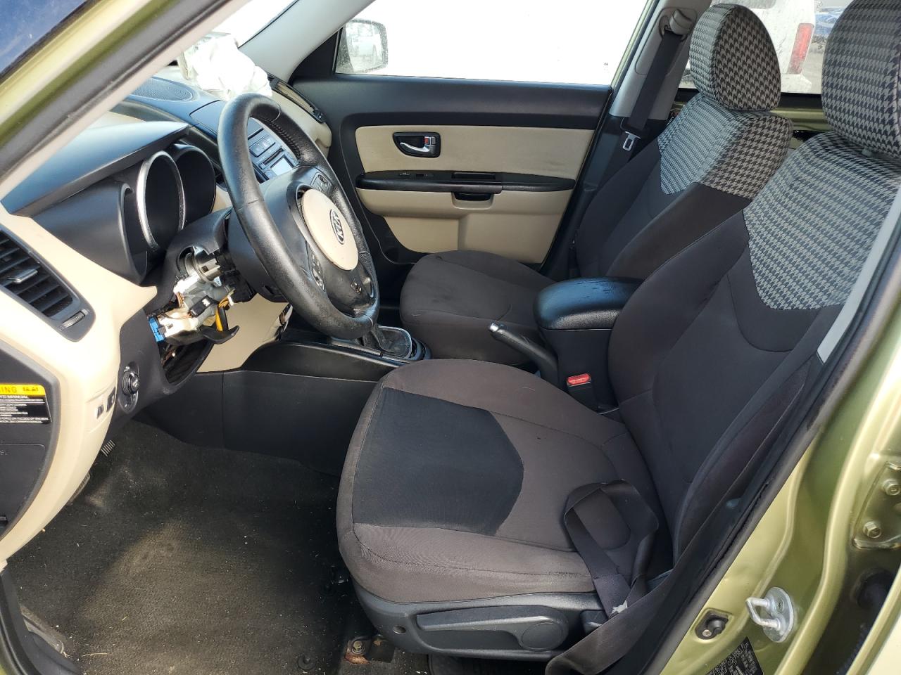 2012 Kia Soul + VIN: KNDJT2A68C7450078 Lot: 82044845