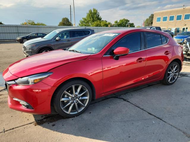  MAZDA 3 2018 Красный