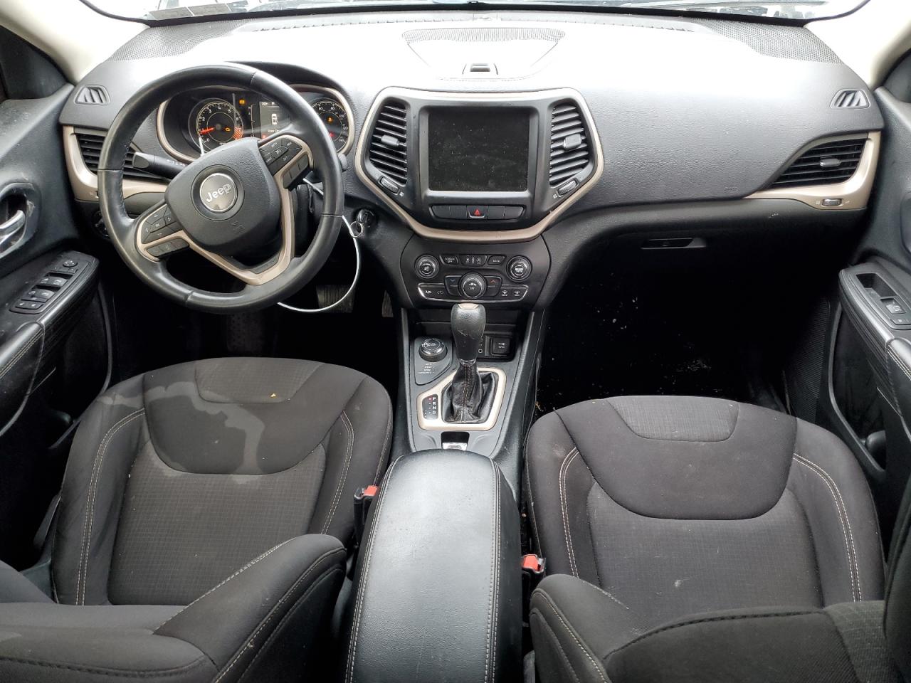 2015 Jeep Cherokee Latitude VIN: 1C4PJMCS7FW558370 Lot: 81584225