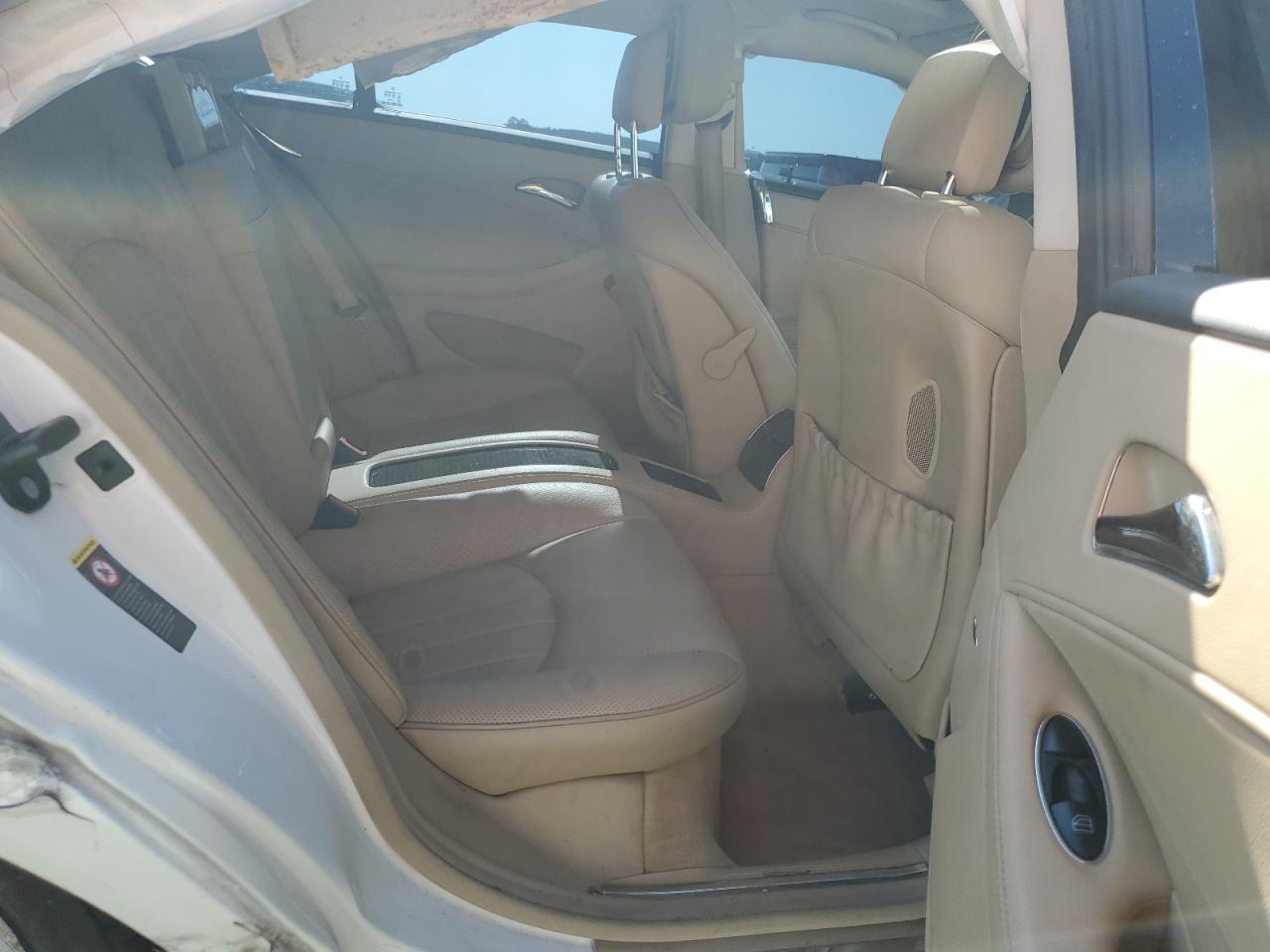 2008 Mercedes-Benz Cls 550 VIN: WDDDJ72X38A133879 Lot: 71879405