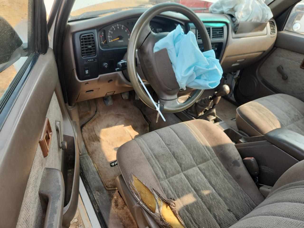 1999 Toyota Tacoma VIN: 4TAPM62N5XZ478849 Lot: 71818705