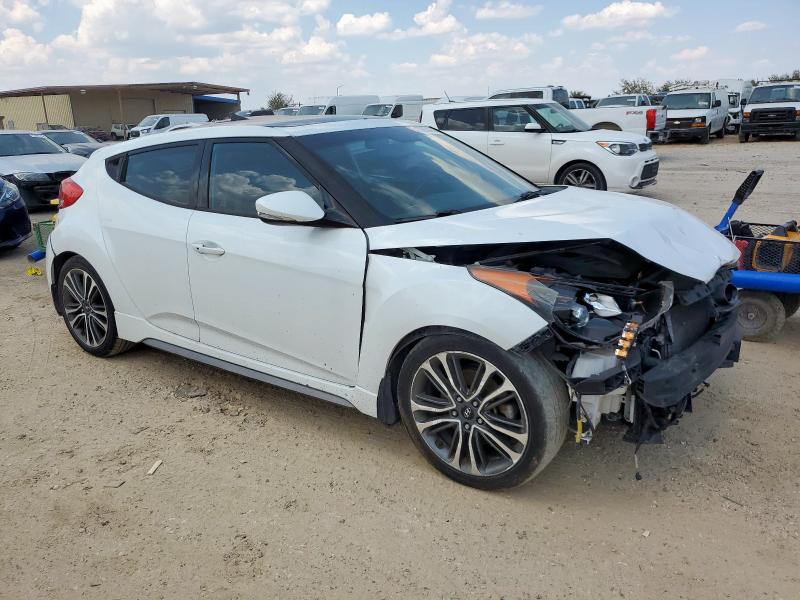  HYUNDAI VELOSTER 2016 Белы
