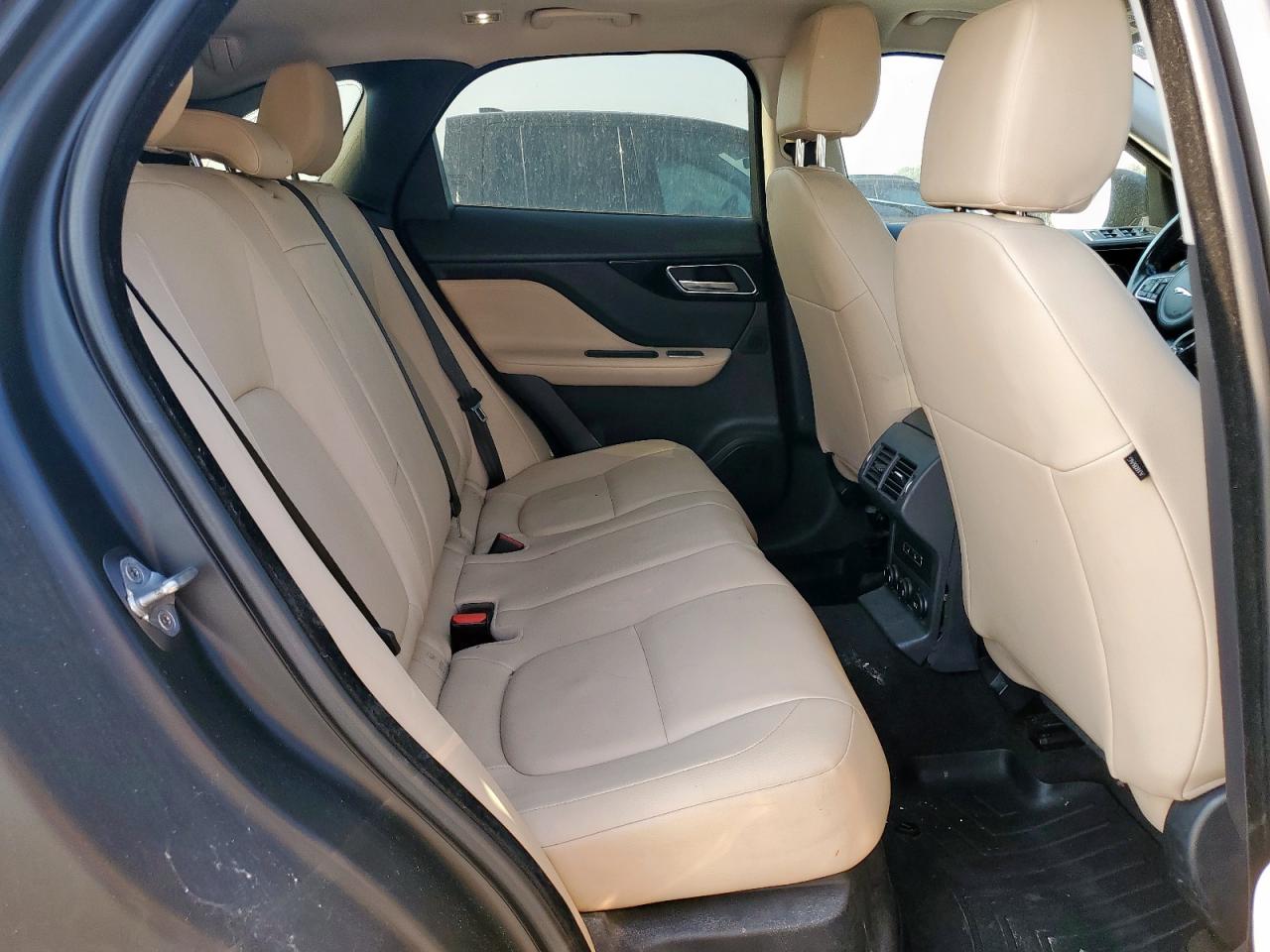 2017 Jaguar F-Pace Premium VIN: SADCJ2BV4HA083246 Lot: 80388635