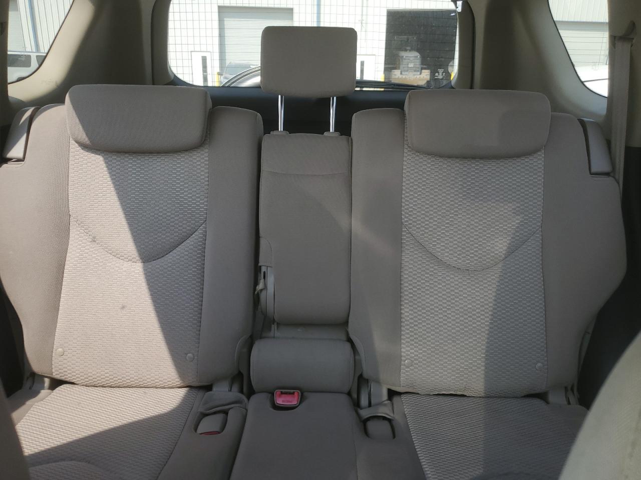 2007 Toyota Rav4 Limited VIN: JTMBD31V075096105 Lot: 70907185