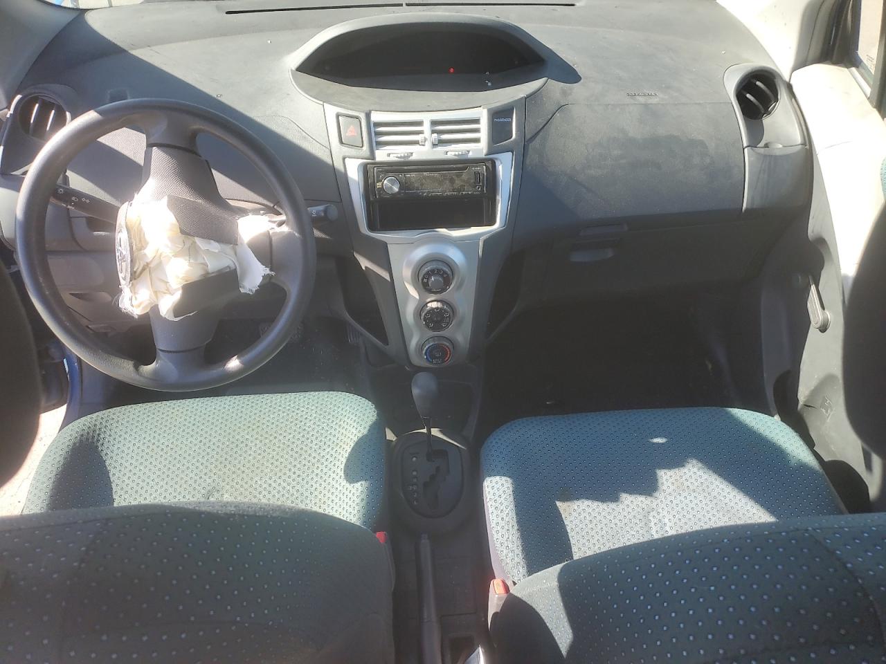 2007 Toyota Yaris VIN: JTDJT923875097551 Lot: 84011465