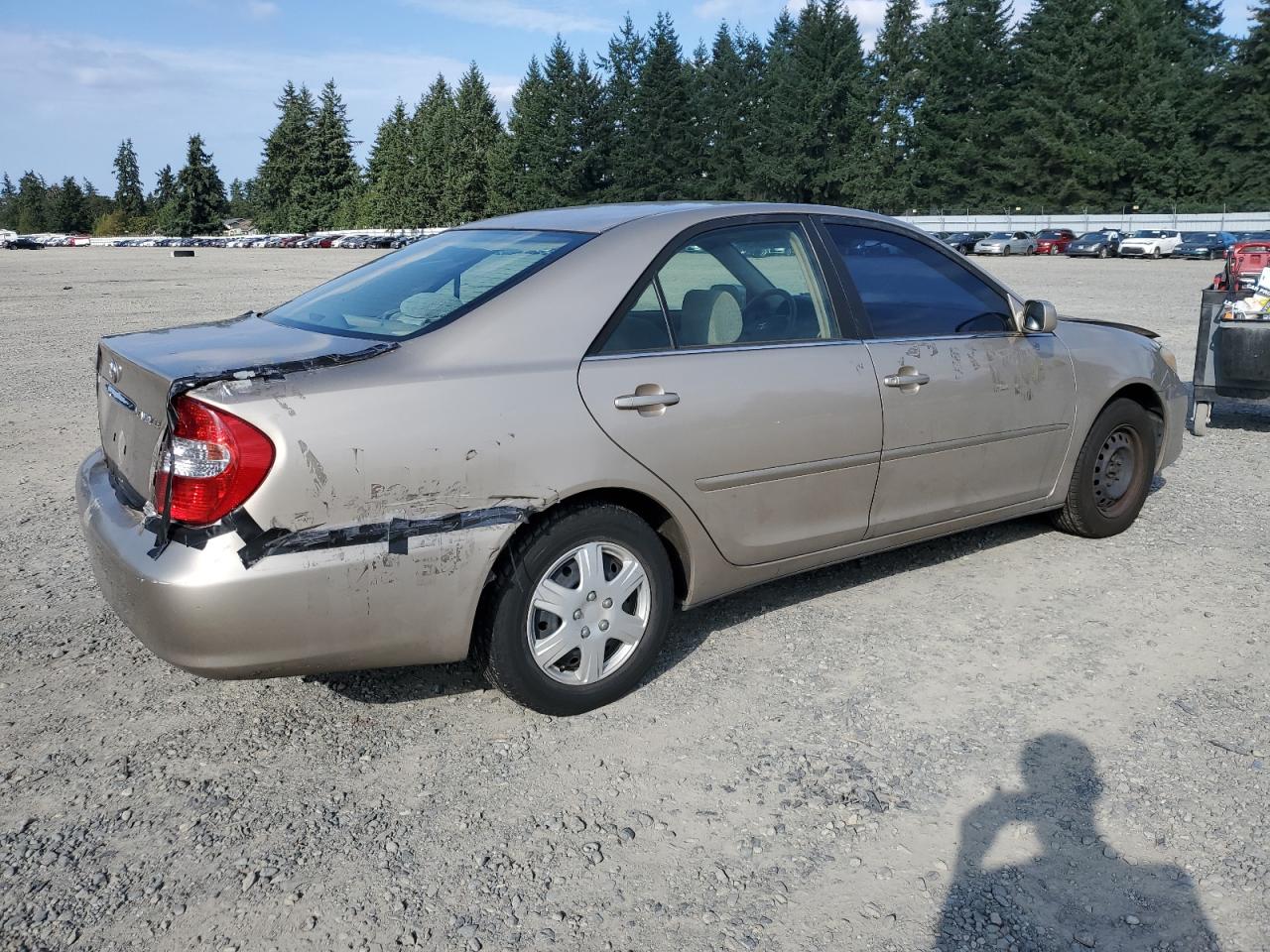 2002 Toyota Camry Le gold null gasoline JTDBE32K020072913 photo #4