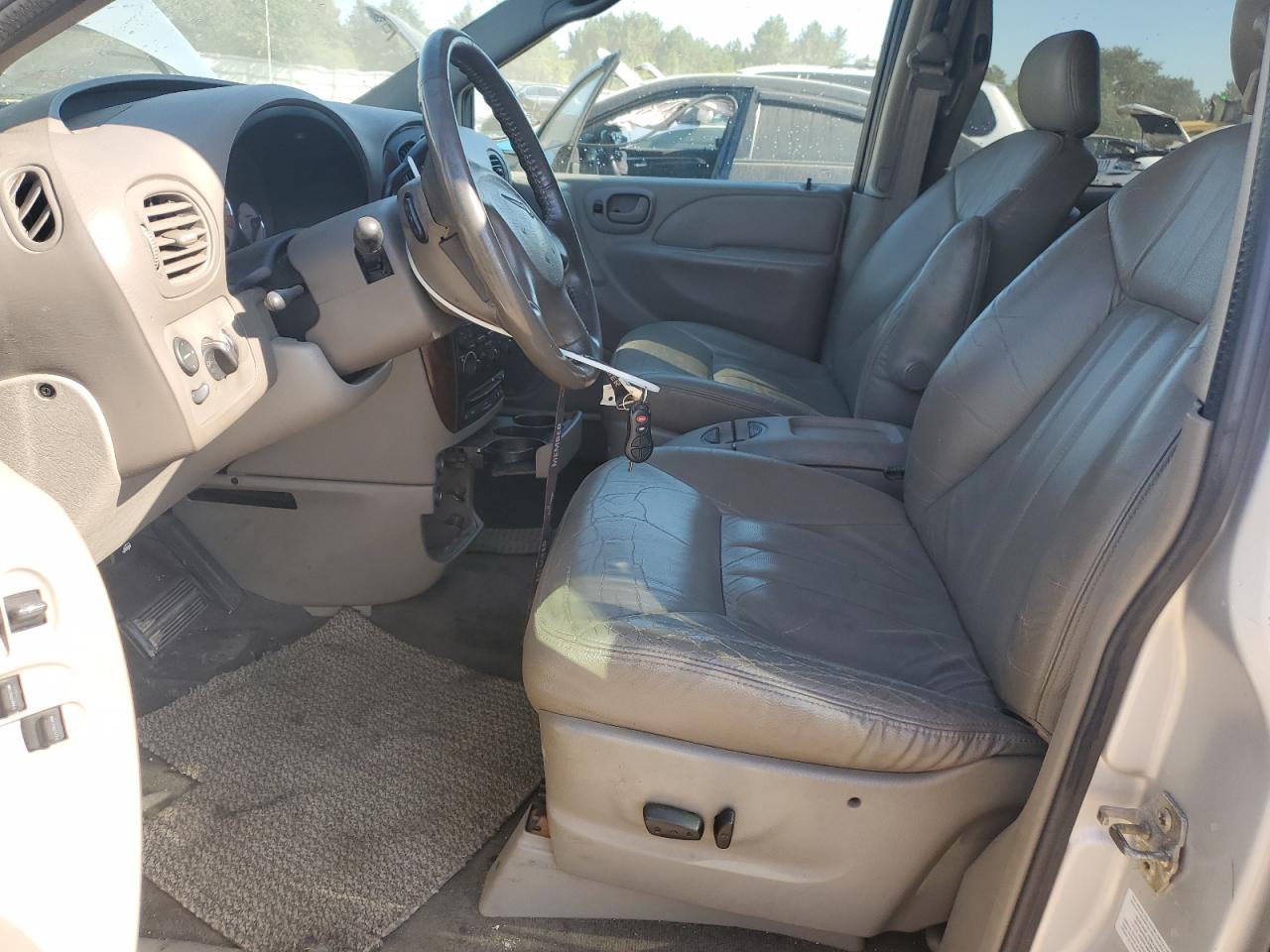 2003 Chrysler Town & Country Lxi VIN: 2C4GP54L13R274944 Lot: 80628605