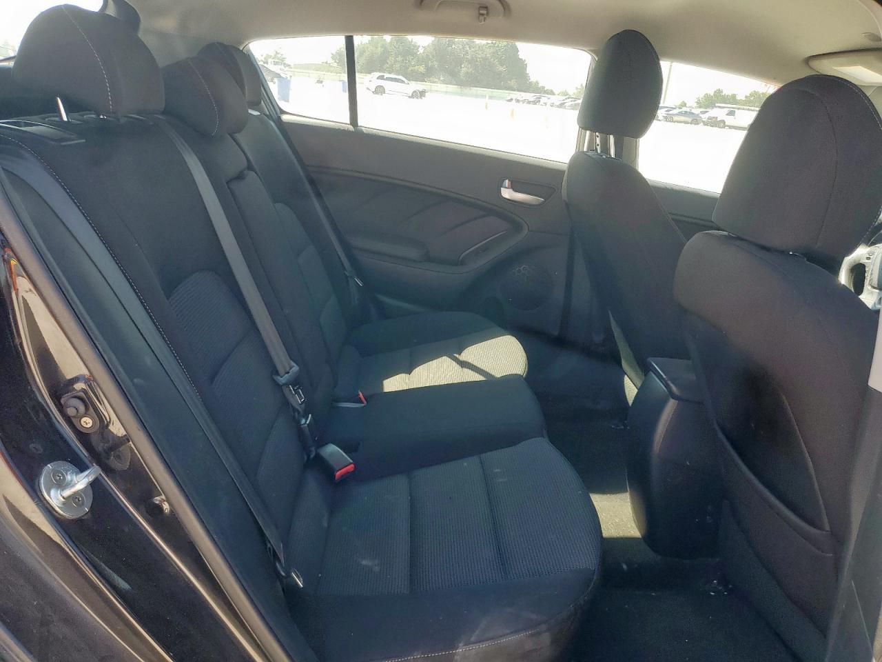 2017 Kia Forte Lx VIN: KNAFK5A89H5667358 Lot: 80664715