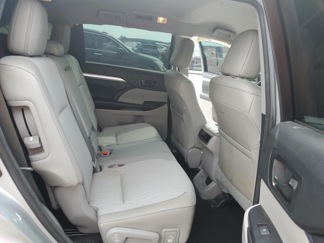 2017 Toyota Highlander Le VIN: 5TDZZRFH6HS192001 Lot: 71892815