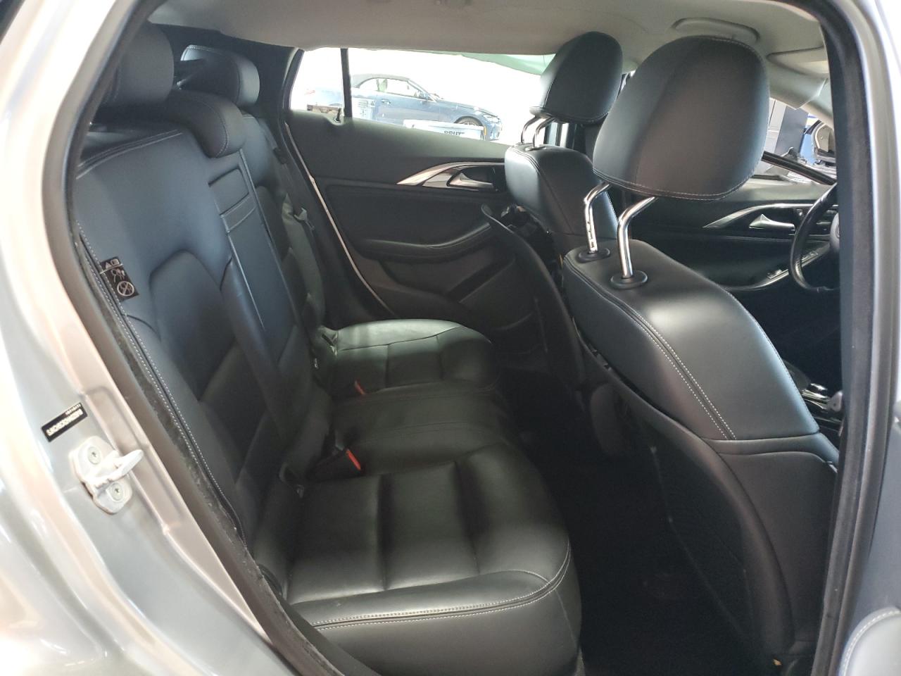 2017 Infiniti Qx30 Base VIN: SJKCH5CR2HA025918 Lot: 81641305