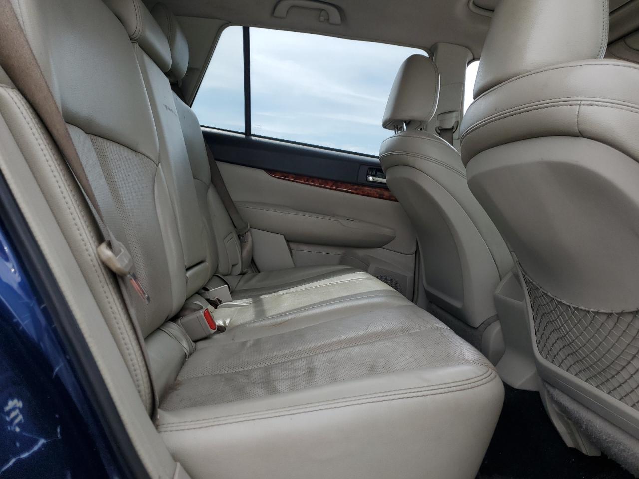 2011 Subaru Outback 3.6R Limited VIN: 4S4BRDKC4B2402328 Lot: 81768995