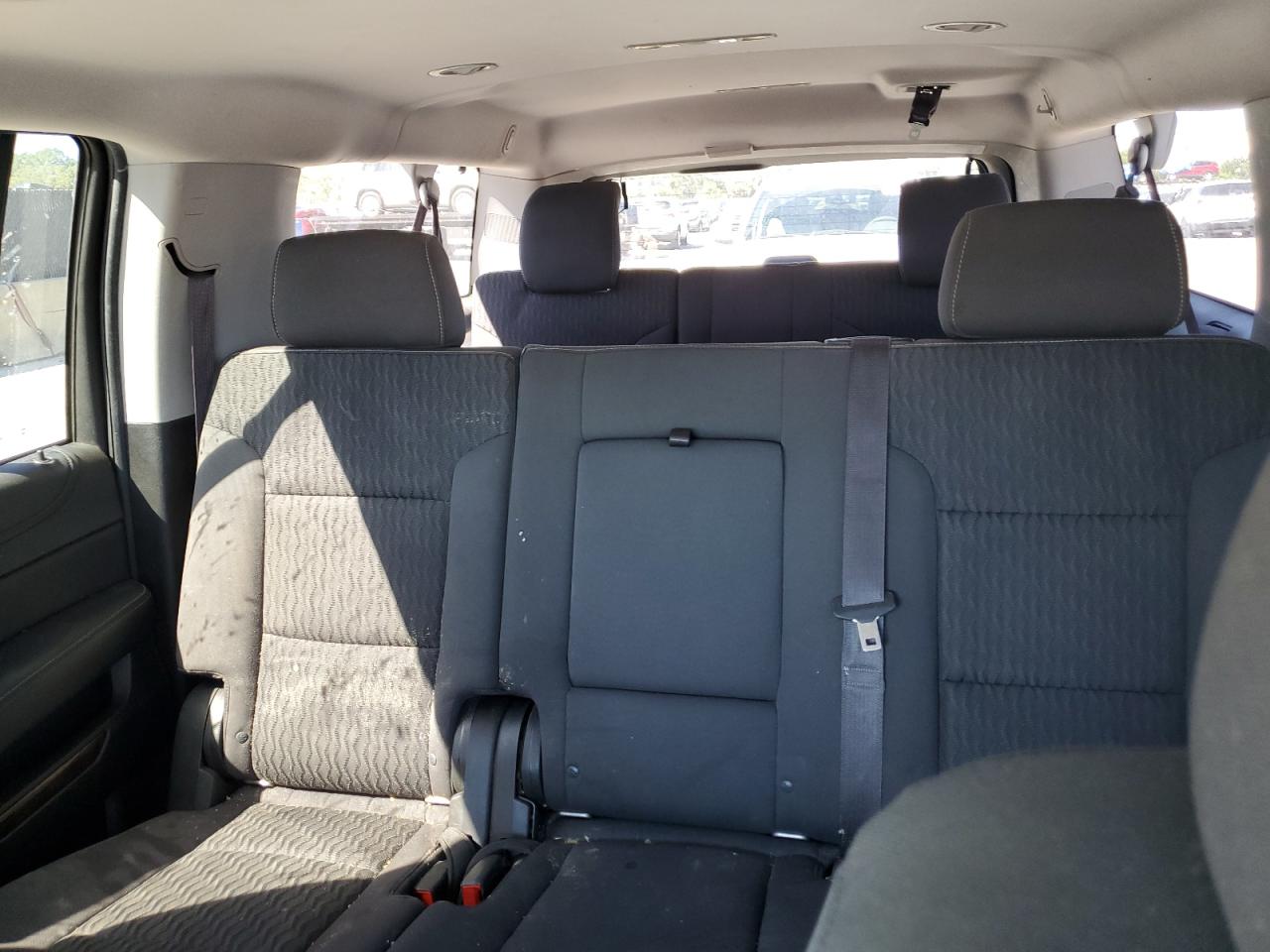 2016 Chevrolet Suburban C1500 Ls VIN: 1GNSCGKC5GR358143 Lot: 83809675