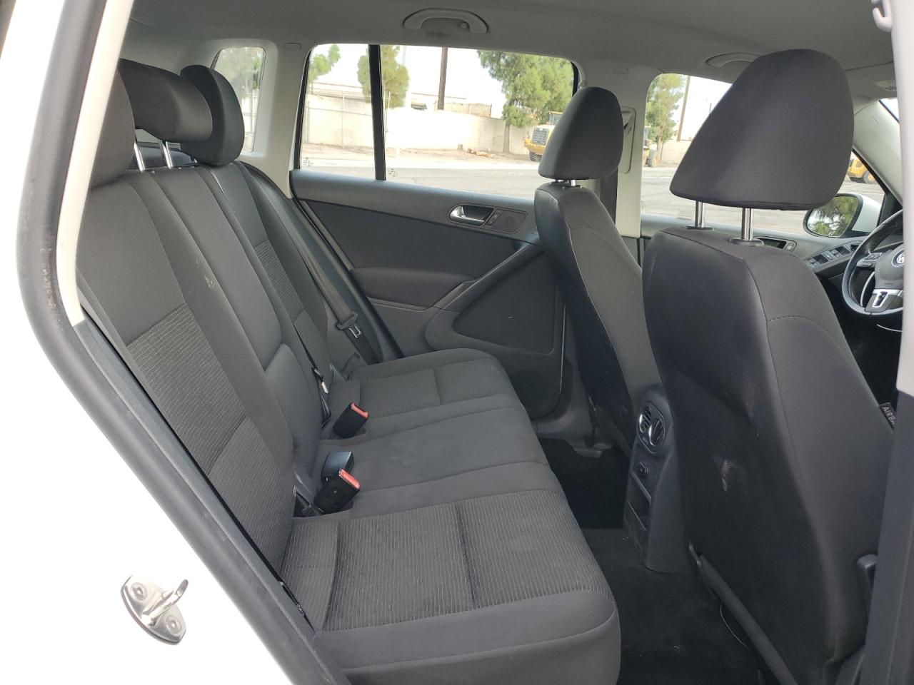 2015 Volkswagen Tiguan S VIN: WVGAV7AX2FW510703 Lot: 80712005