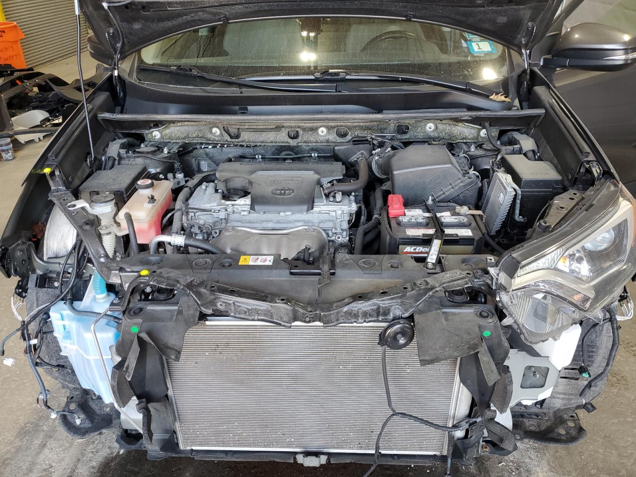 2017 Toyota Rav4 Xle VIN: JTMRFREV6HJ710041 Lot: 80101475