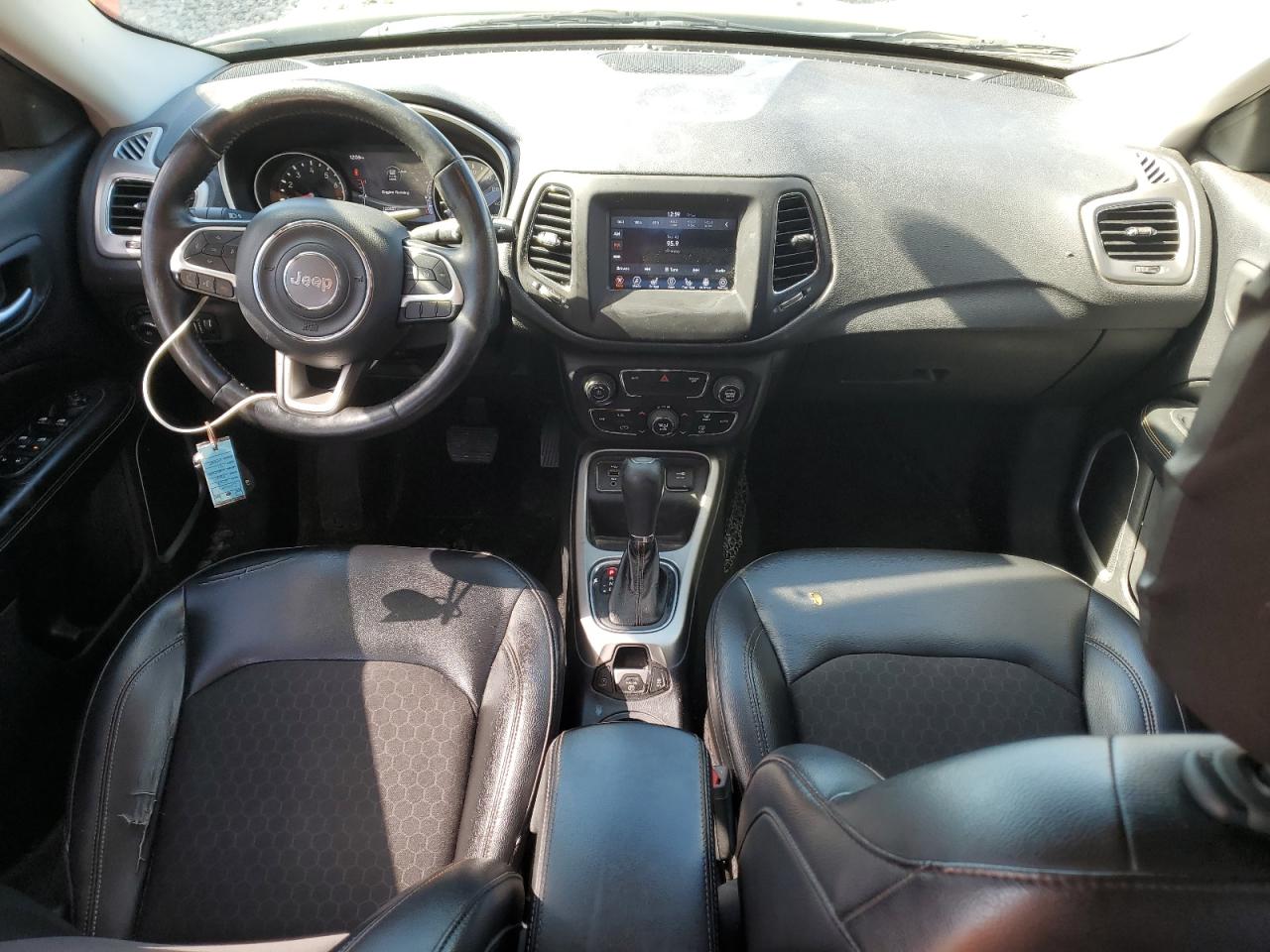 2017 Jeep Compass Latitude VIN: 3C4NJCBB5HT694024 Lot: 81663815