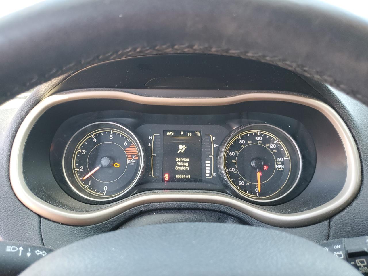 2016 Jeep Cherokee Latitude VIN: 1C4PJMCB5GW293059 Lot: 71103475