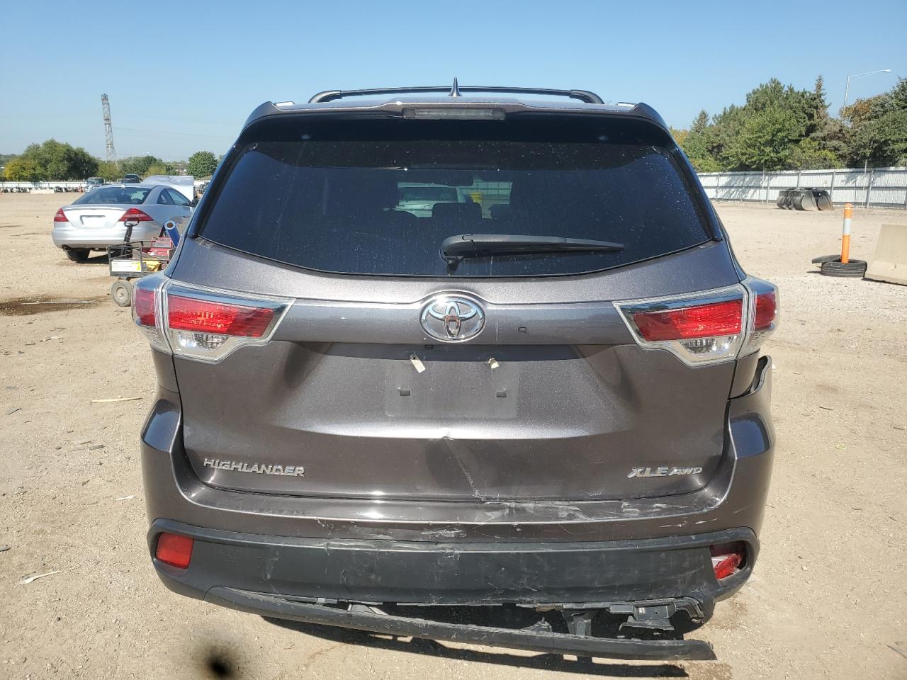 2015 Toyota Highlander Xle VIN: 5TDJKRFH8FS195772 Lot: 72006715