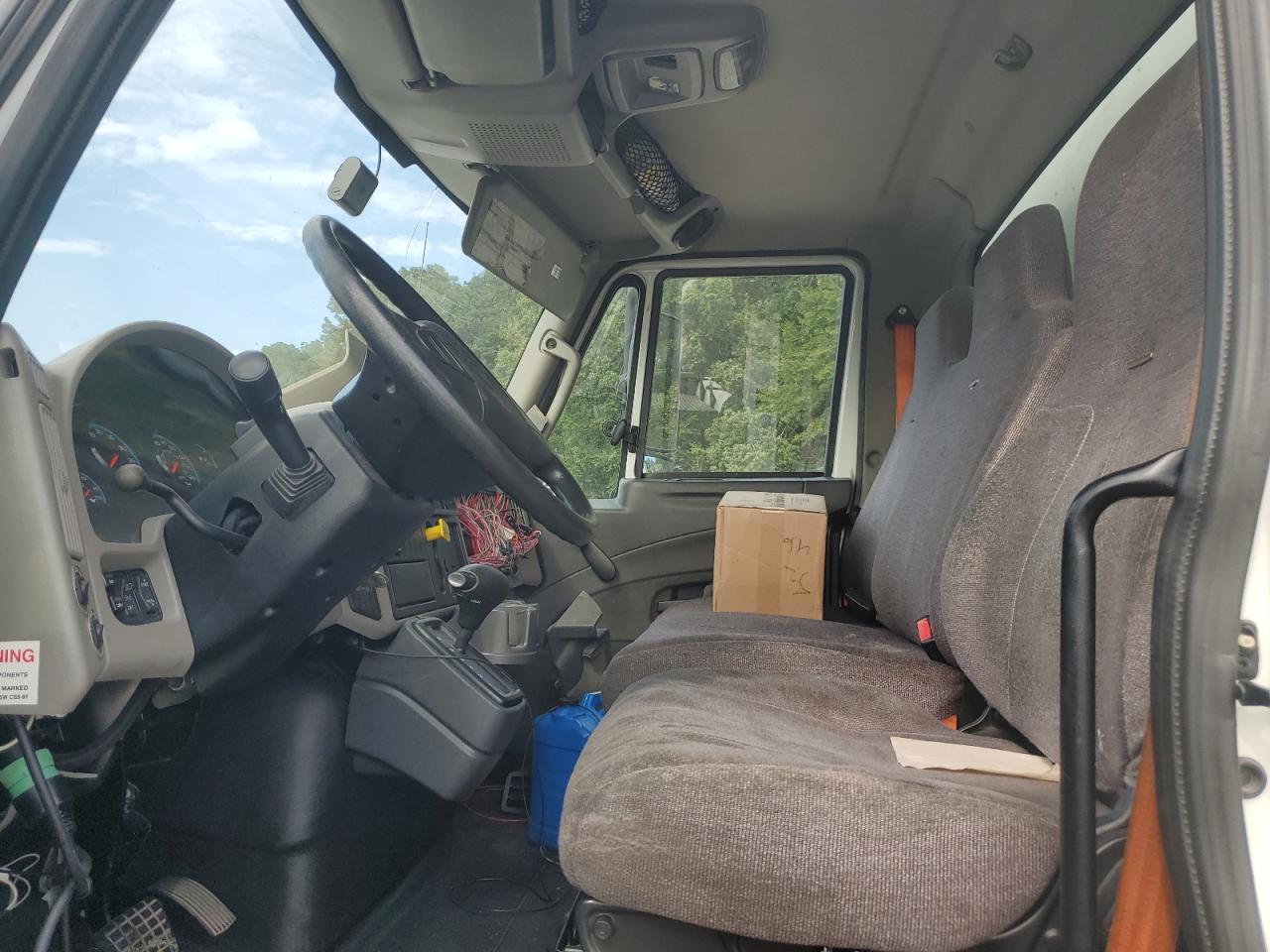 2015 International 4300 Box Truck VIN: 1HTMMMML1FH722575 Lot: 80199015