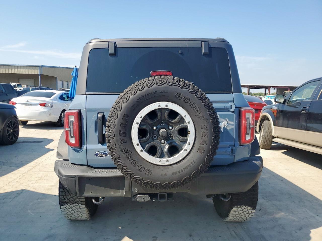 2023 Ford Bronco Base VIN: 1FMEE5DHXPLB81049 Lot: 81023315