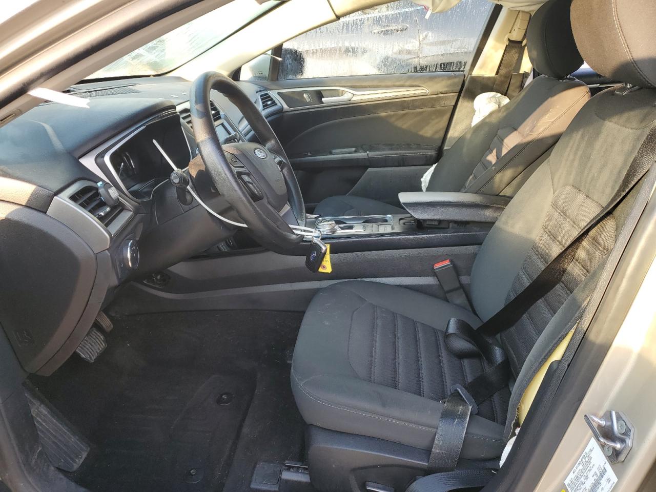 2019 Ford Fusion Se VIN: 3FA6P0LU8KR166733 Lot: 80105635