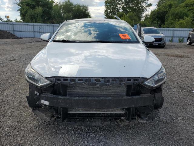 Седаны HYUNDAI ELANTRA 2017 Белы